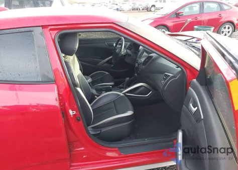 2013 Hyundai Veloster Turbo W/Black z USA, uszkodzony, nr VIN KMHTC6AEXDU160771